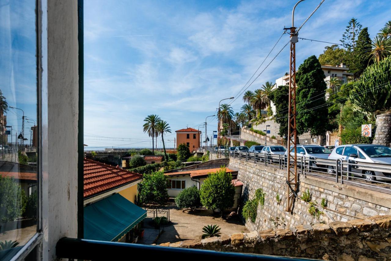 New Fishermans House Seaside, Air Conditioning & Wi-Fi Bordighera Eksteriør bilde